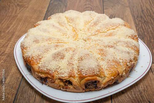 Apple pie with vanilla cream. Homemade cake