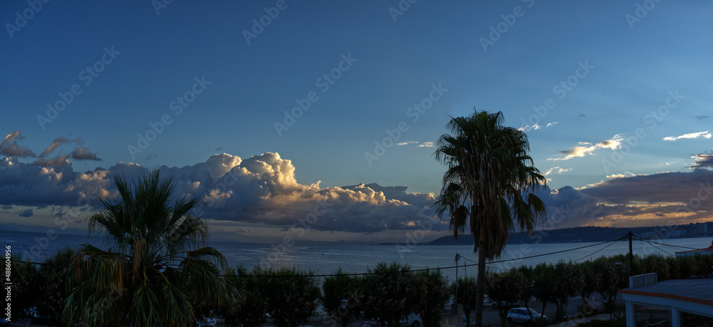 Obraz premium sunset over the lake