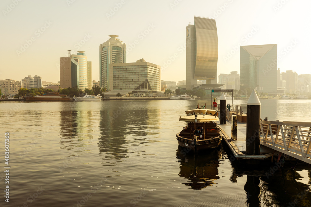 Obraz premium Traditional Arab Style Boats on the Bay Creek, Dubai Deira Old Town. United Arab Emirates. Middle East. 