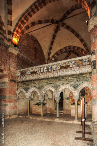 Vezzolano Abbey is an outstanding architectural complex of medieval Piedmont. Of particular interest is the arcade partition in the central nave of the basilica with reliefs of the 12th century