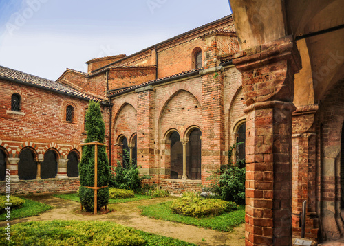 Vezzolano Abbey is an outstanding architectural complex of medieval Piedmont. Of particular interest is the arcade partition in the central nave of the basilica with reliefs of the 12th century.  
