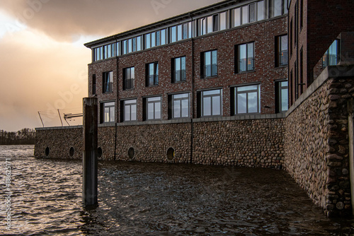 Sturmflut an der Elbe in Hamburg am Zollenspieker Sturmtief Zeynep photo