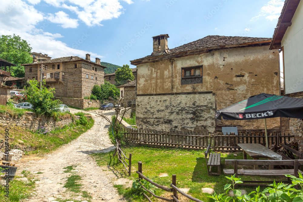Obraz premium Village of Kovachevitsa, Blagoevgrad Region, Bulgaria