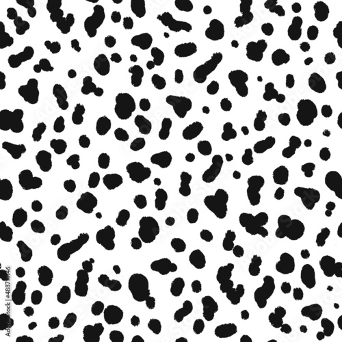 Dalmatian coloration seamless pattern. Black abstract organic blobs on white background. Black dalmatian spots on a white backdrop. Animal print. Vector hand drawn illustration.