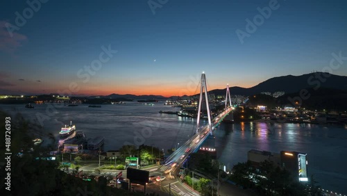 Sunset view of dolsan bridge in yeosu, south korea.
여수 돌산대교, 야경, 일몰, 타임랩스, 바다 photo