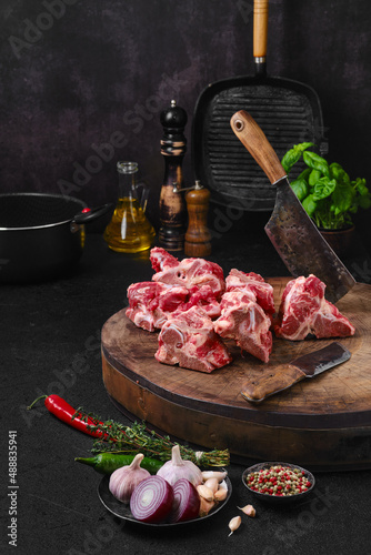 Obraz na plátne Chopped beef bones for making broth