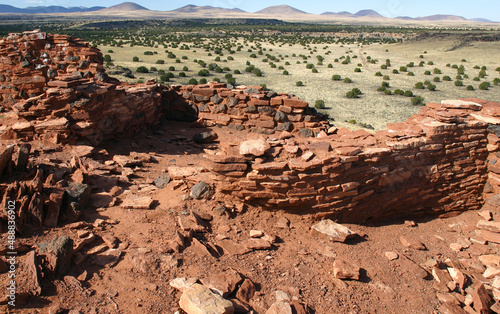 Принти на полотні Anasazi Sinagua Native American Stone Houses in the Arizona Desert Displaying Am