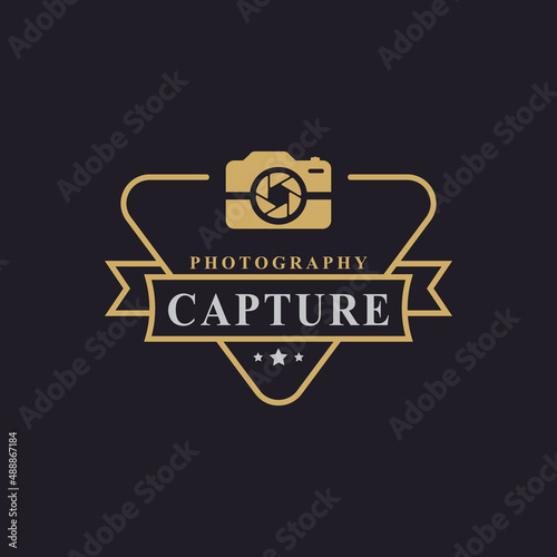 Vintage Retro Badge for Photography Logo with Camera Logo Emblem Design Symbol