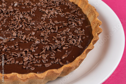 Alpino chocolate pie with dough