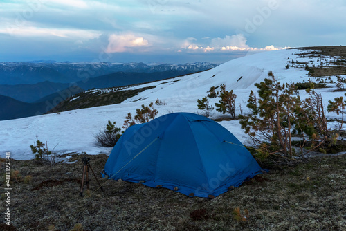 tent on the mountain