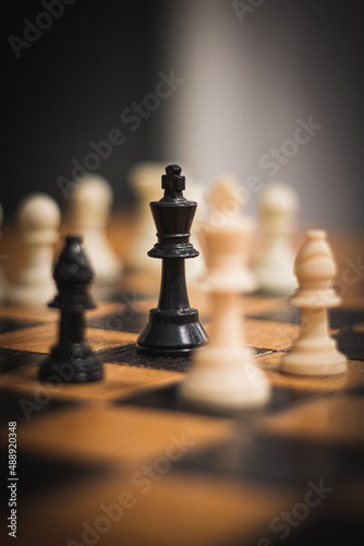 Принти на полотні Shallow focus shot of the black king chess figure