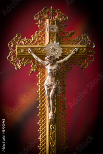 Fotobehang Old crucifix