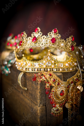 Crowns and treasure chest