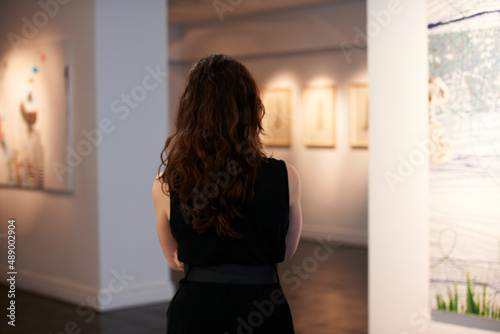 Canvas Print Taking in a century of art