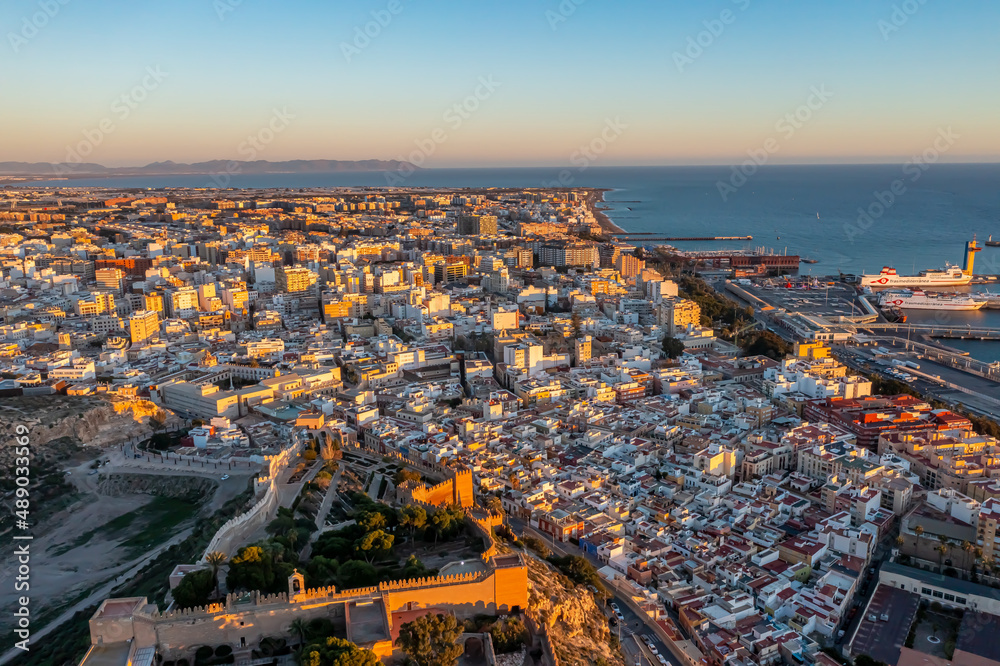 Almeria von oben  | Die Stadt Almeria in Spanien aus der Luft
