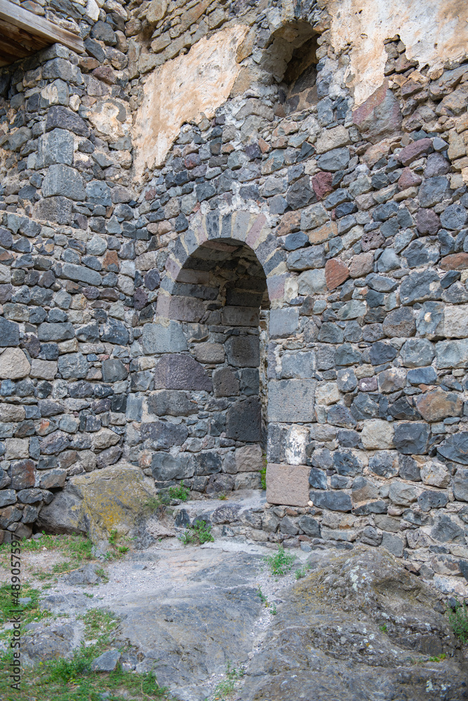 arched entrance to the fortress and arched windows