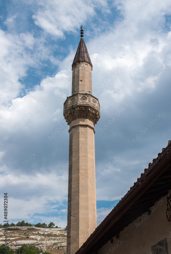 Minaret of Big Khan Mosque of 1532 of Bakhchisaray Palace, Bakhchisarai, central Crimea