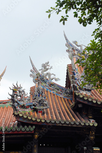 龍山寺　屋根の飾り　台北市万華区 photo