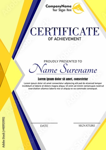 Modern employee of the month certificate	