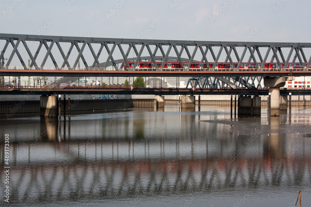 Brücken über den Fluss Elbe