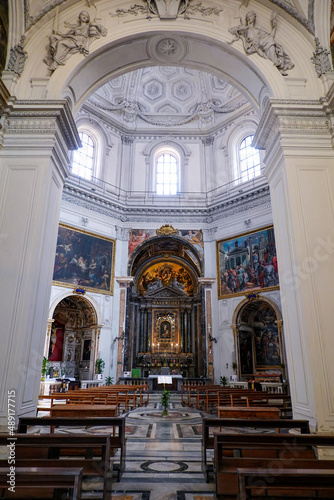 Santa Maria della Pace ラファエロのフレスコ画が遺るサンタ・マリア・デッラ・パーチェ教会（ローマ）