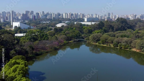 Vista aérea de parque em São Paulo.