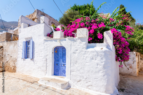 Fototapeta Naklejka Na Ścianę i Meble -  Old white house in Symi town, Dodecanese islands, Greece