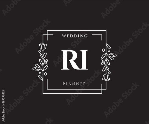 Initial RI feminine logo. Usable for Nature, Salon, Spa, Cosmetic and Beauty Logos. Flat Vector Logo Design Template Element.