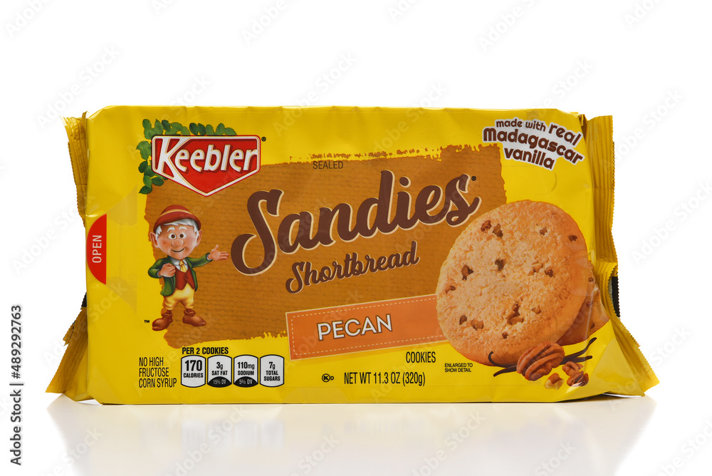 IRVINE, CALIFORNIA 24 FEB 2022 A package of Keebler Pecan Sandies