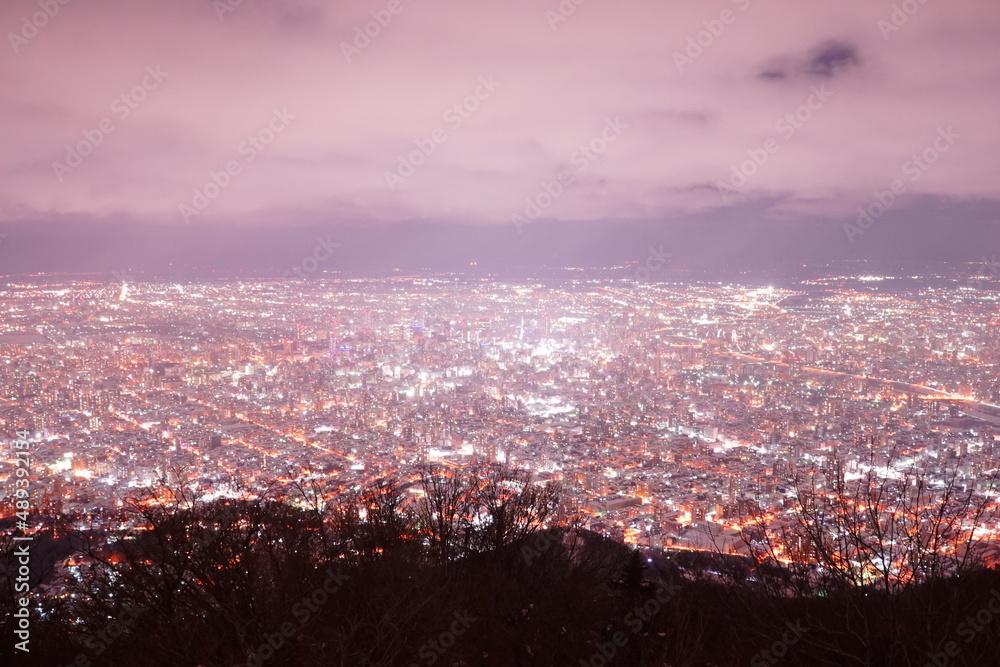 Naklejka premium 日本 北海道 札幌 藻岩山 山頂展望台からの夜景