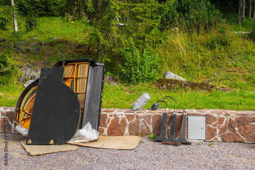 outdoor piano befor the concert