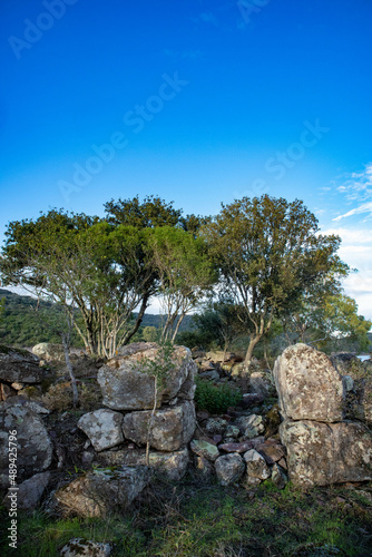 Nuraghe in mezzo al lago Omodeo, territorio di Ardauli, provincia di Oristano, Sardegna