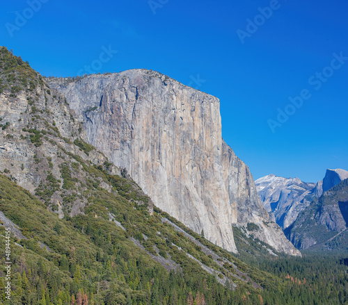 Sunny view of the Tunnel View of Yosemite National Park