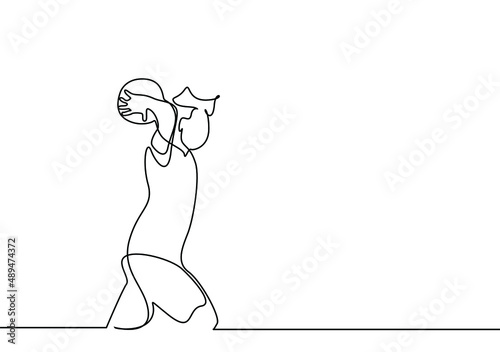 throw-in soccer player holding ball