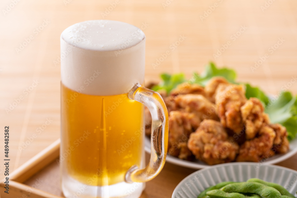 生ビールとおつまみ 生ビールとおつまみ