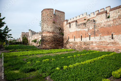Картината върху платно View of historical Byzantine wall,Istanbul city
