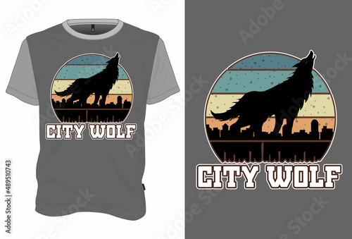 Mock Up T-Shirt City Wolf Retro Vintage Style