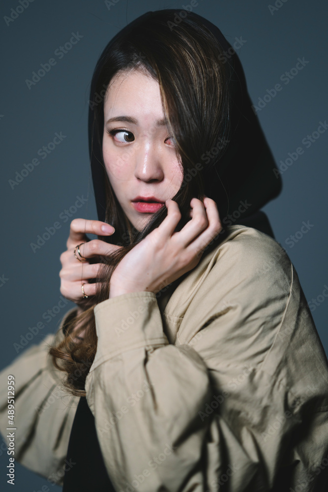 クールな女性