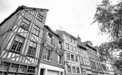 Fototapeta Naklejka Na Ścianę i Meble -  Colorful buildings in the center of Rouen, Normandy.