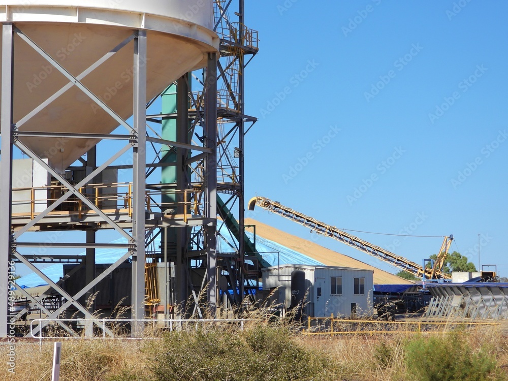 Wheat silos and grain storage bins in the wheat belt of Western Australia. Wheat silos and grain storage bins in the wheat belt of Western Australia.