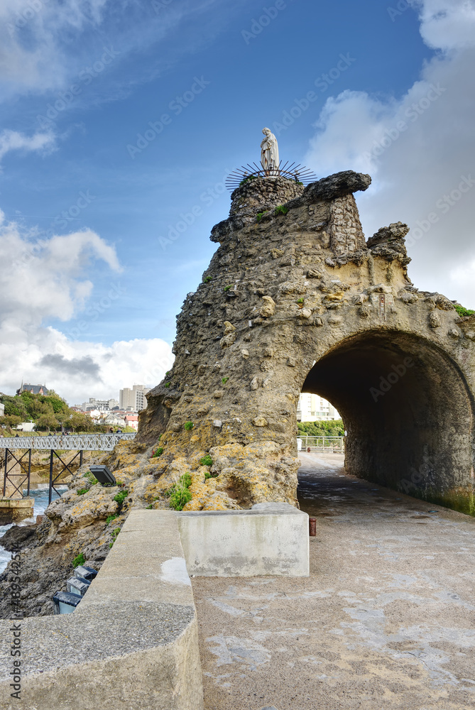 Fototapeta premium Frankreich - Biarritz - Jungfrauenfelsen