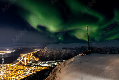 Obraz na płótnie northern lights (aurora borealis ) above Tromso, Norway w salonie
