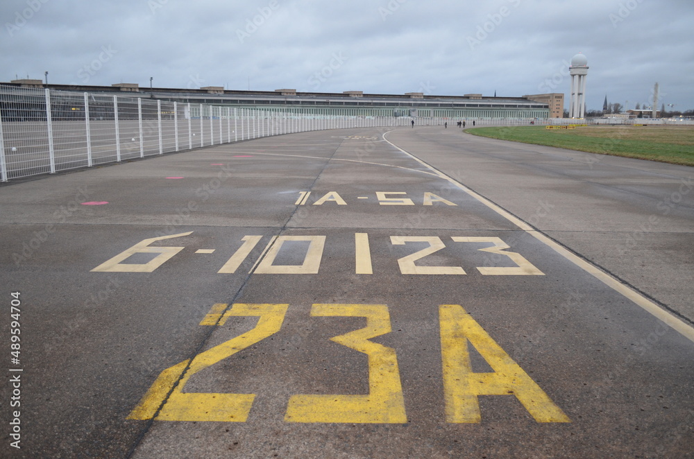 Fototapeta premium Berlin Tempelhof Airport