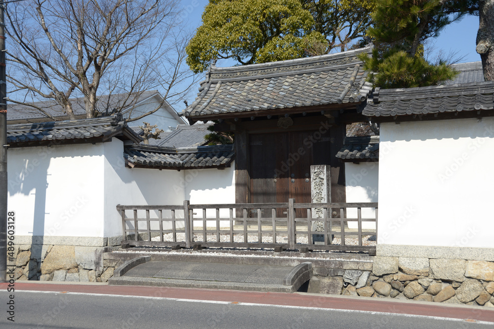 旧崇広堂　御成門　三重県伊賀市