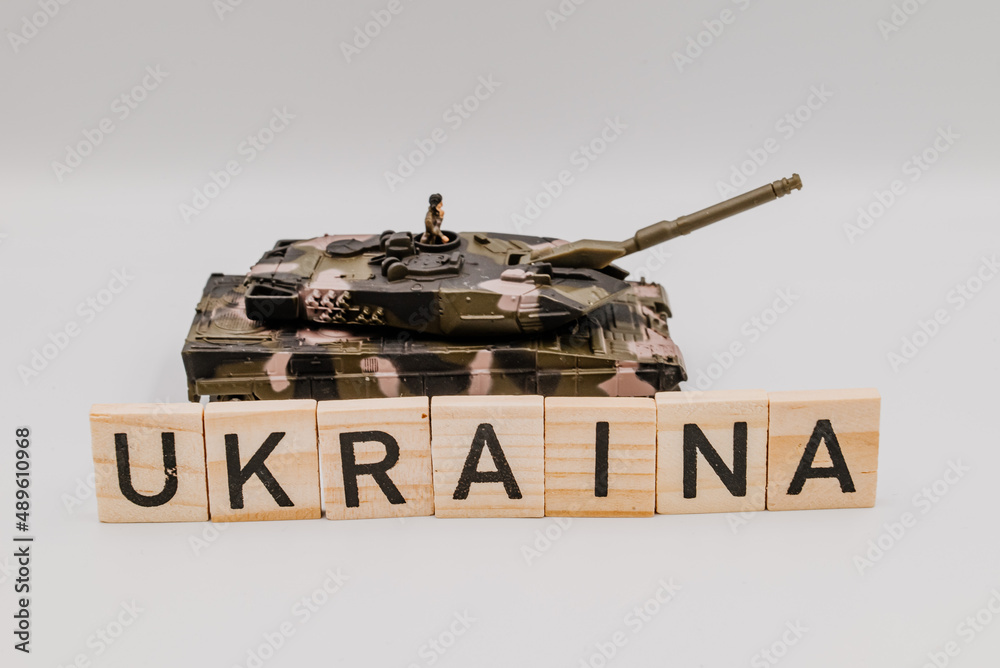 Ukraina i czołg za napisem - obrazy, fototapety, plakaty 