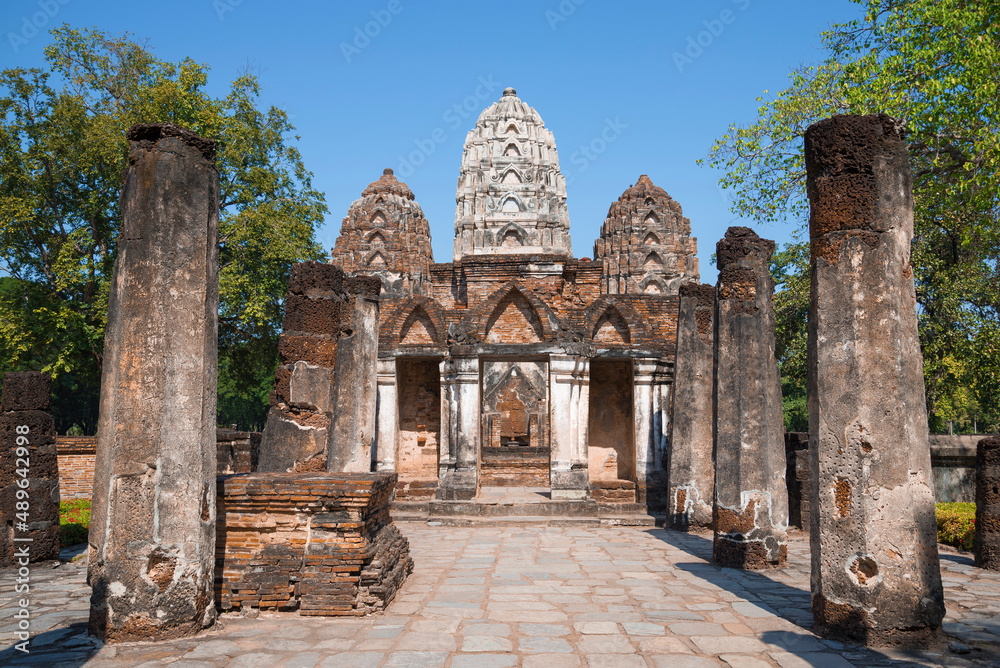 At the entrance to the ancient Khmer temple Wat Si Sawai. Sukhothai Historical Park, Thailand