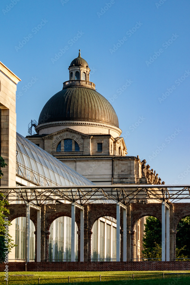 Fototapeta premium Stately stone building in Munich with columns