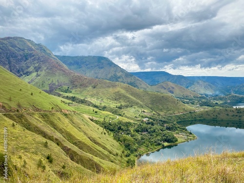 Lake Toba is an amazing natural wonder located on the island of Sumatra. The natural beauty of Tao Toba offers the charm of green mountains spoil the eyes and clean air that is soothing.