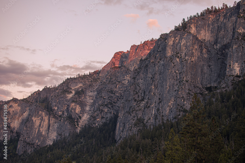 Obraz premium Autumnal natural landscape from Yosemite National Park, California, United States