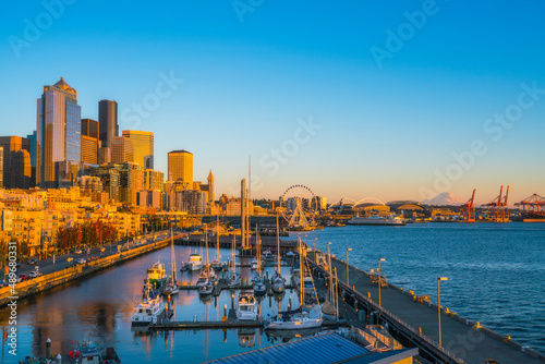 Seattle,Washington,usa.  10-03-17 : seattle skyline in waterfront area at sunset. © checubus